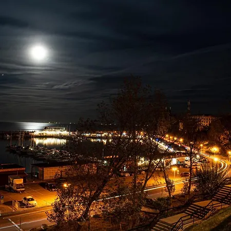 Sunset By Old Town Lägenhet